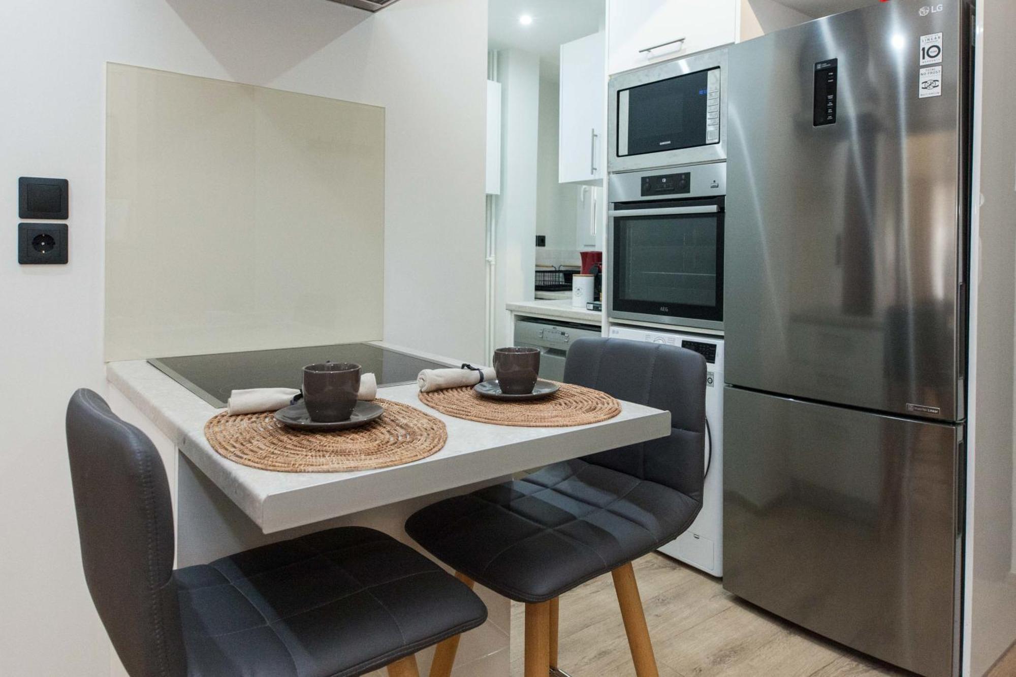 Acropolis View Modern Deluxe Suite With Balcony Athens Ngoại thất bức ảnh